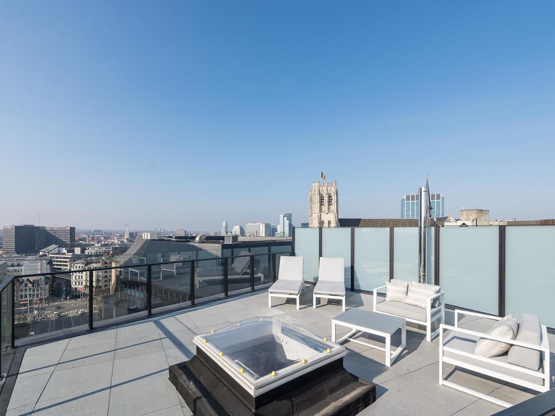 Triplex Penthouse In The City Center Bruksela Zewnętrze zdjęcie